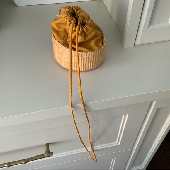 AREZZO GIORNO Brazil Drawstring Raffia Crossbody Bucket Purse Leather BRAND NEW - Picture 6 of 16